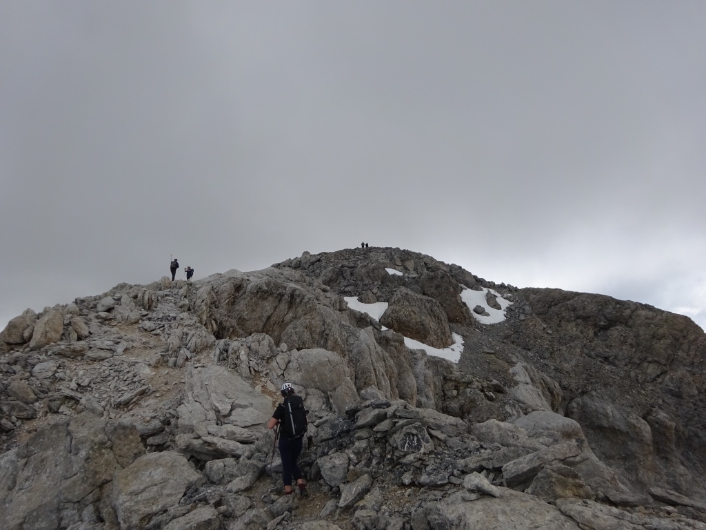 Punta de las Olas (3022 m) y Tormosa (3026 m) desde Pineta. El reto del desnivel.